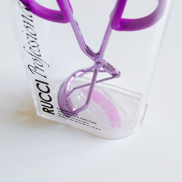 RUCCI Professional Eyelash Curler with 2 Silicone Refill Pads - Picture 3 of 8